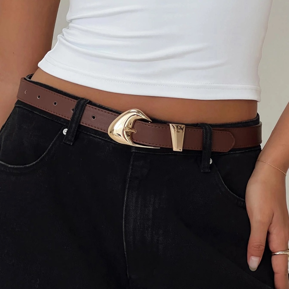 Brand new Princess Polly Brown Belt with Gold Buckle